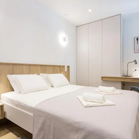 Floor Luxury Apartman