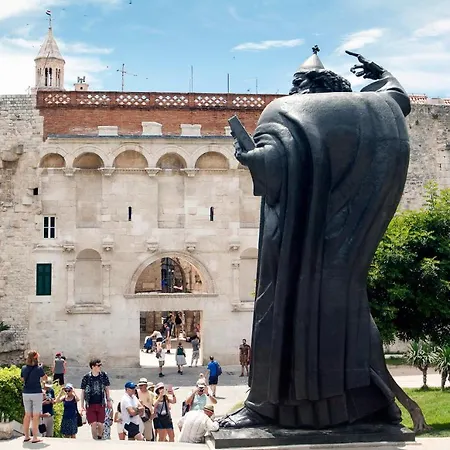 Floor Luxury Apartment Split