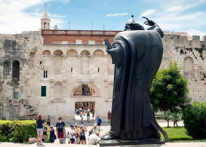 Floor Luxury Apartment Split